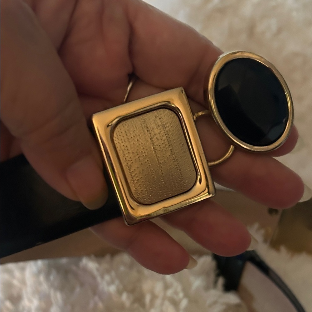 Chic Black and Gold Leather Belt - Picture 3 of 5